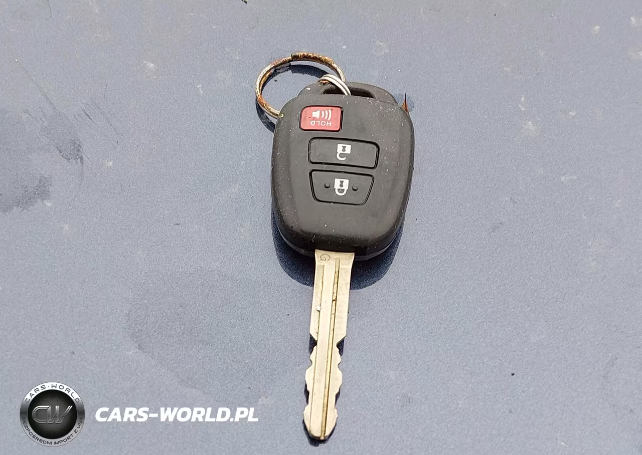 2013 Toyota Prius C Two VIN:JTDKDTB34D1531403 - 11