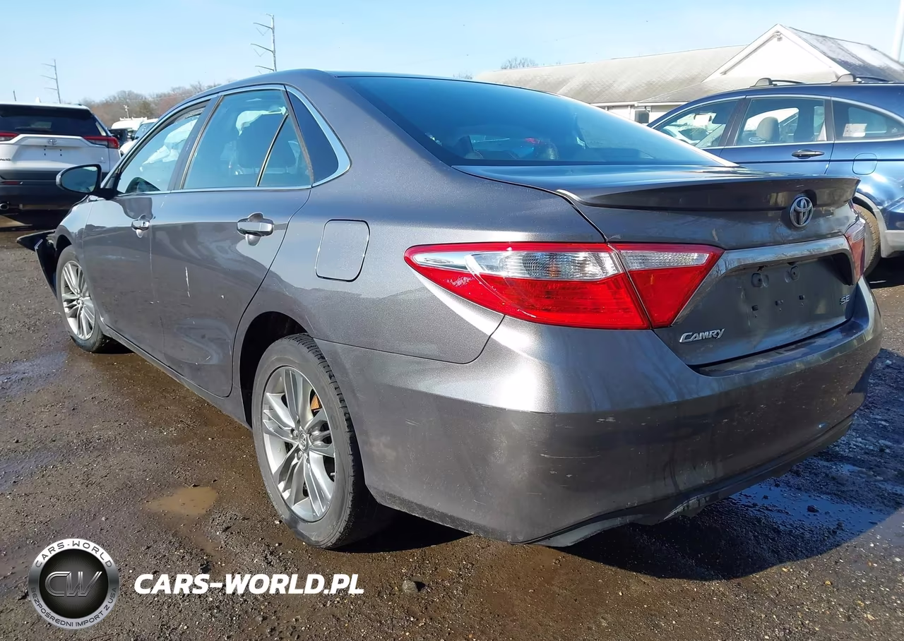 2017 Toyota Camry Se VIN:4T1BF1FK4HU648477 - 3