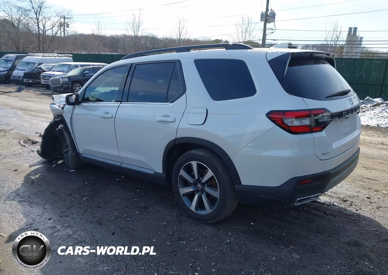 2025 Honda Pilot Touring VIN:5FNYG1H76SB099319 - 3