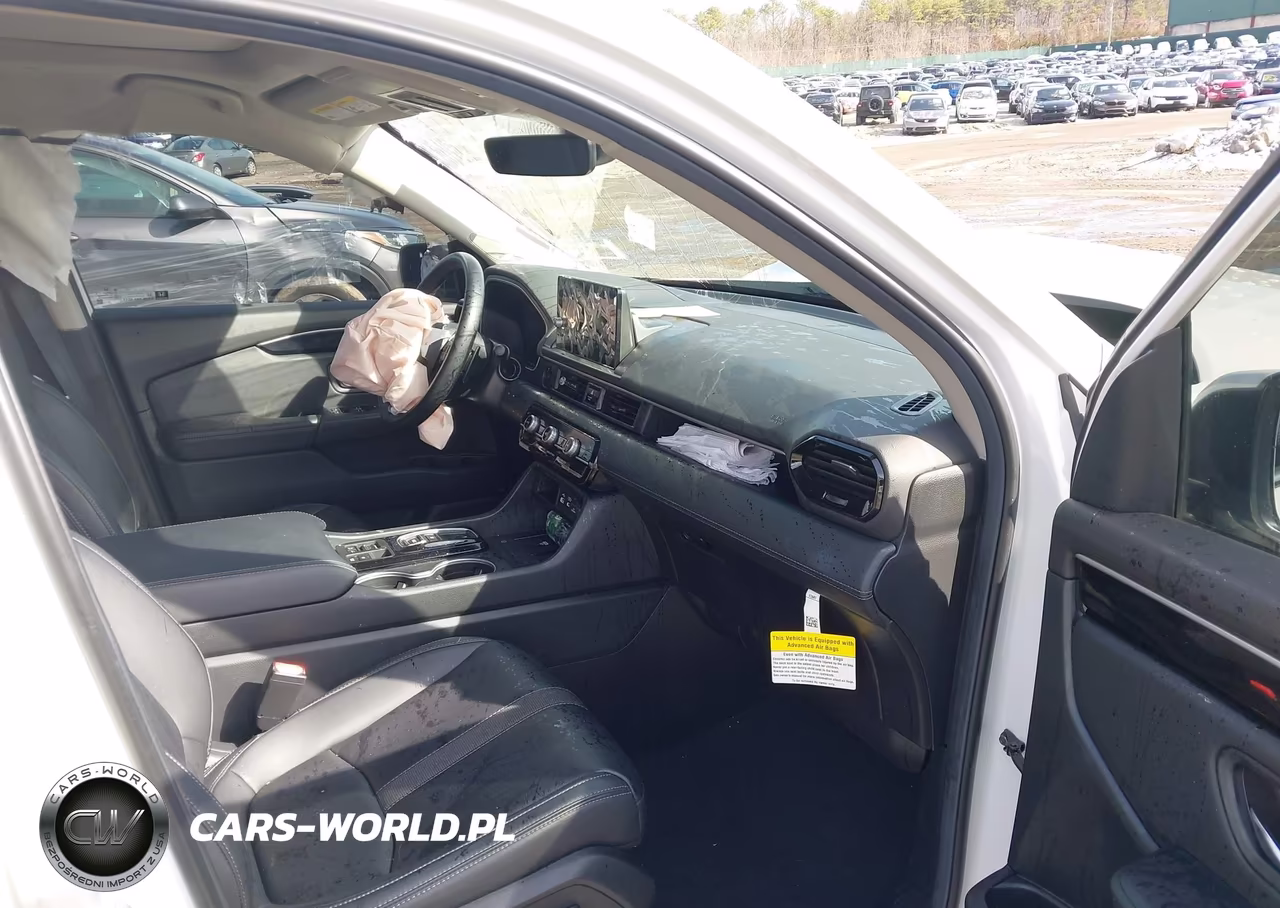 2025 Honda Pilot Touring VIN:5FNYG1H76SB099319 - 5