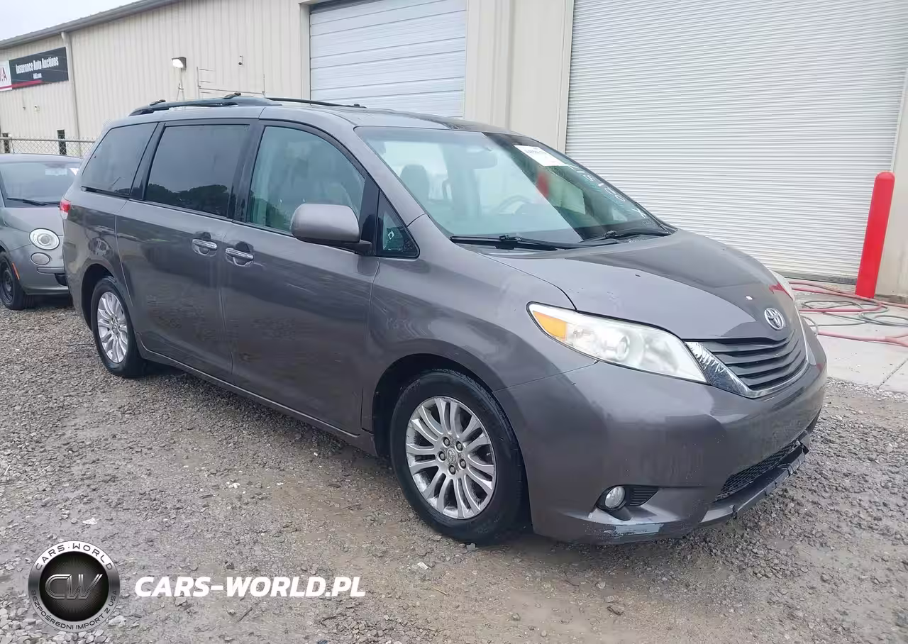 2011 Toyota Sienna Xle V6