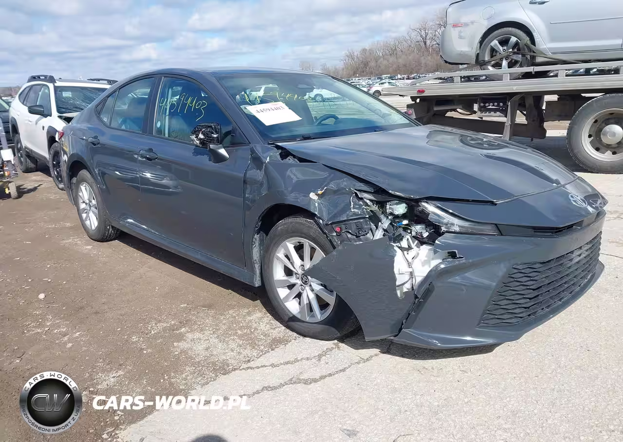 2025 Toyota Camry Le