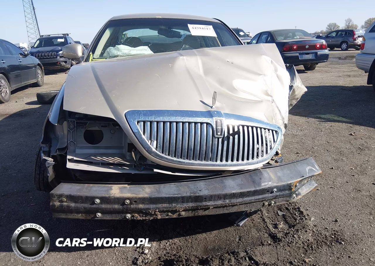 2004 Lincoln Town Car Signature VIN:1LNHM81W14Y636227 - 14