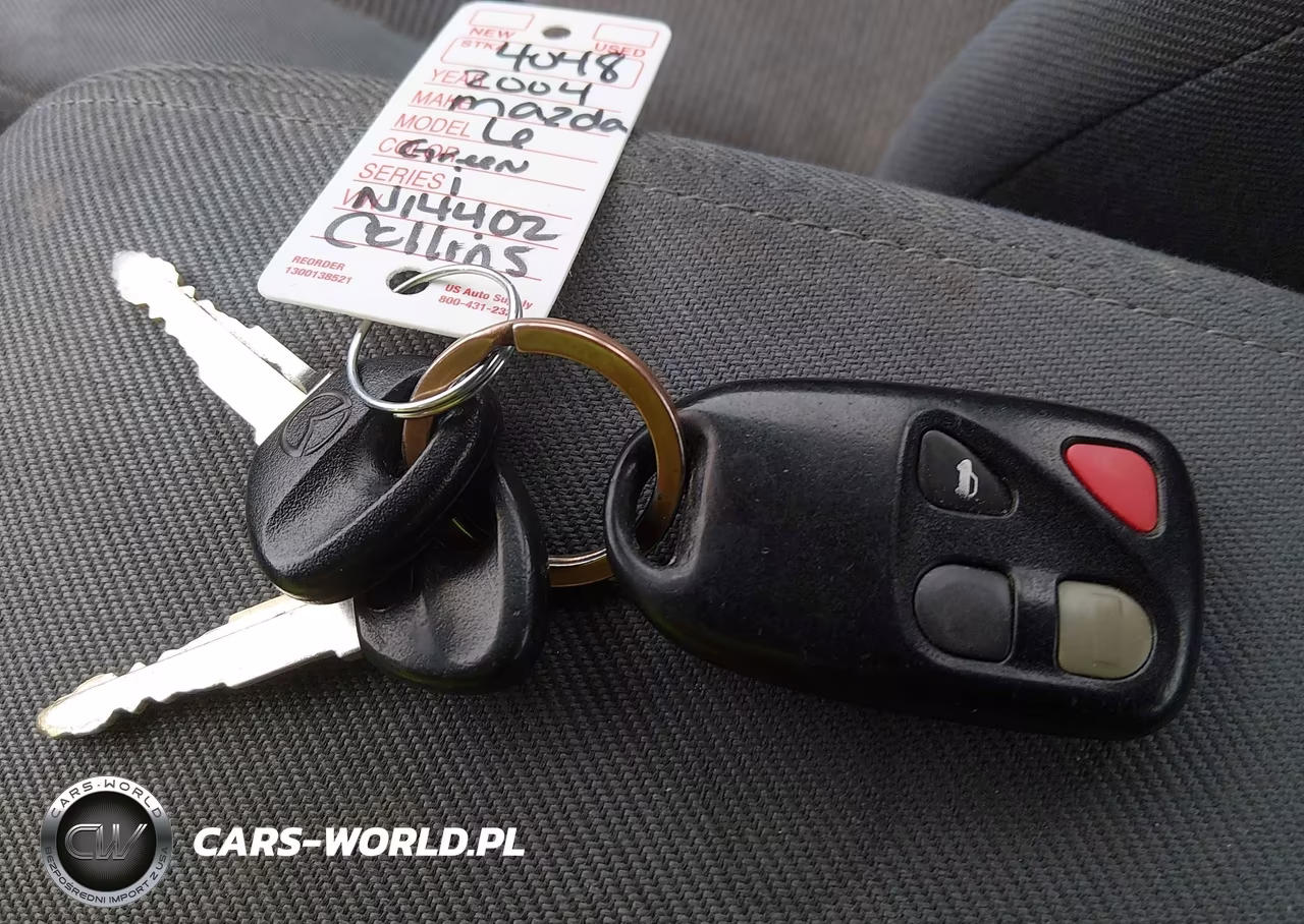 2004 Mazda Mazda6 I VIN:1YVFP80C045N14402 - 11