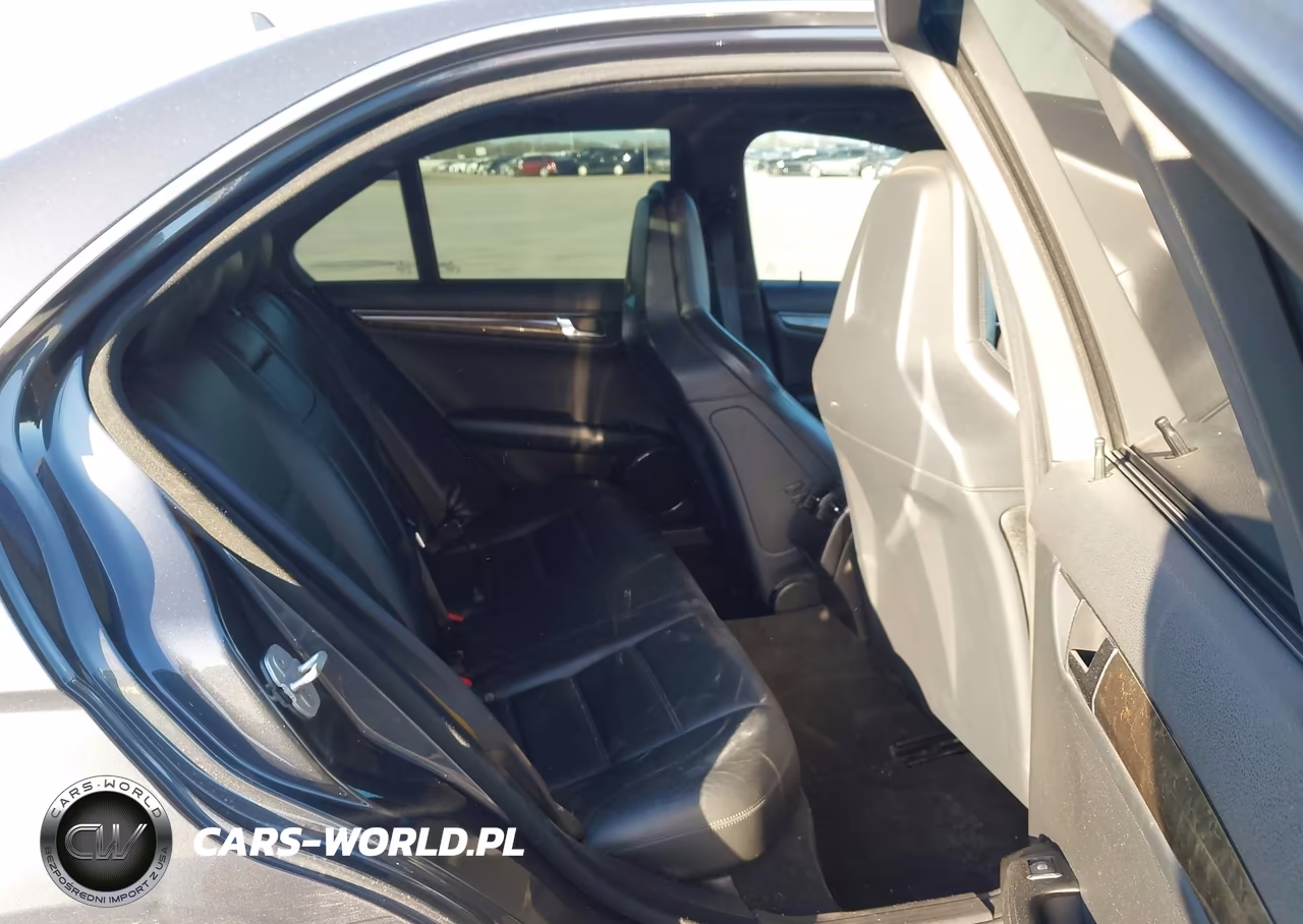 2010 Mercedes-Benz C 63 Amg VIN:WDDGF7HB3AF415541 - 8