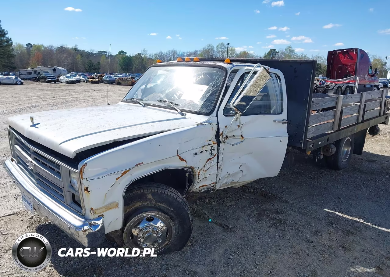 1988 Chevrolet R30 VIN:1GBHR34K6JJ106846 - 13