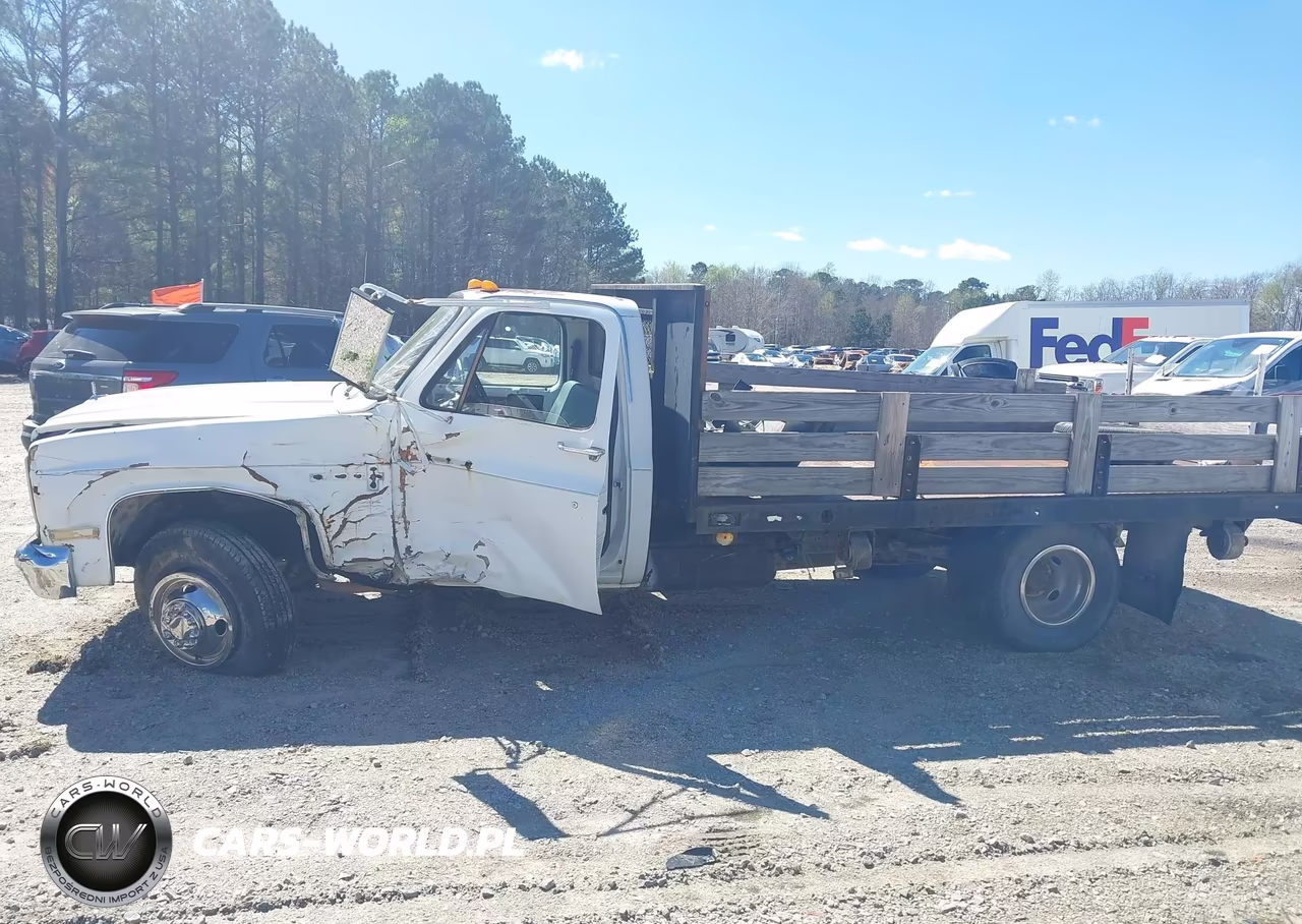 1988 Chevrolet R30 VIN:1GBHR34K6JJ106846 - 18