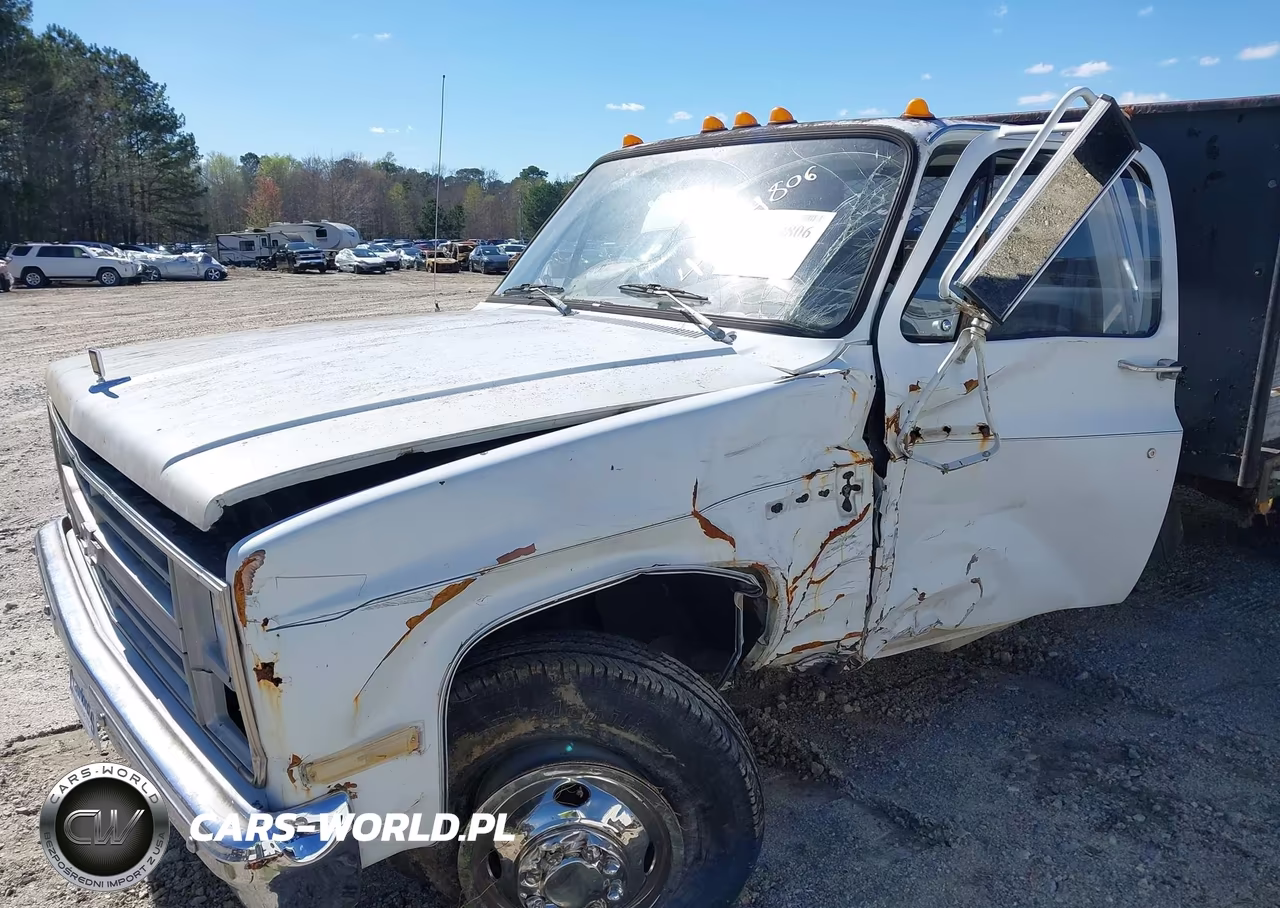 1988 Chevrolet R30 VIN:1GBHR34K6JJ106846 - 21