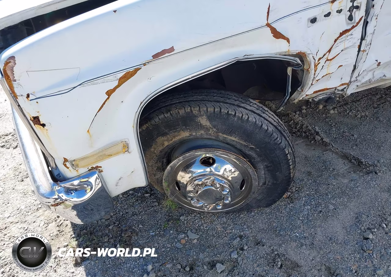 1988 Chevrolet R30 VIN:1GBHR34K6JJ106846 - 23