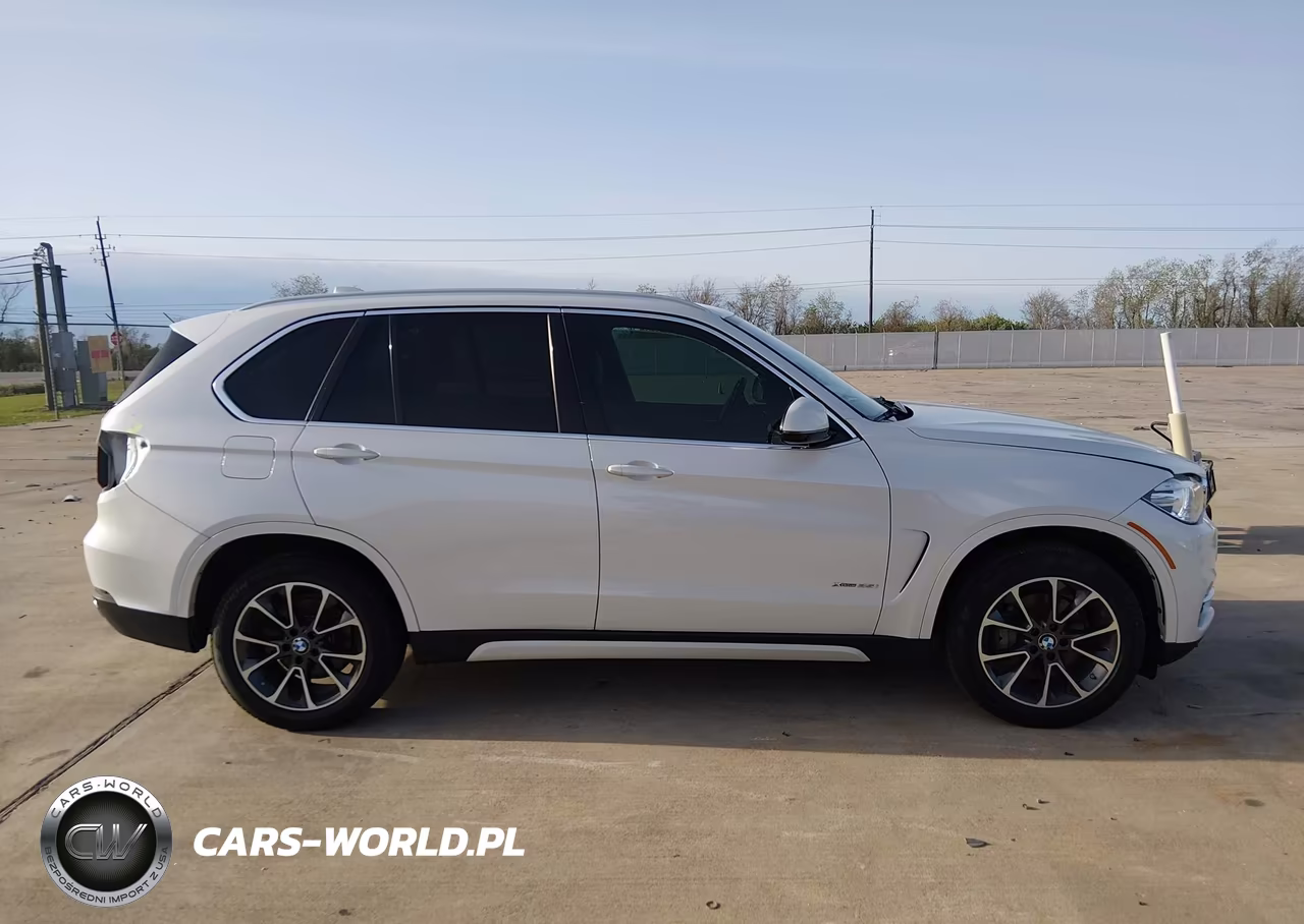 2017 BMW X5 xDrive35I VIN:5UXKR0C51H0V67043 - 13