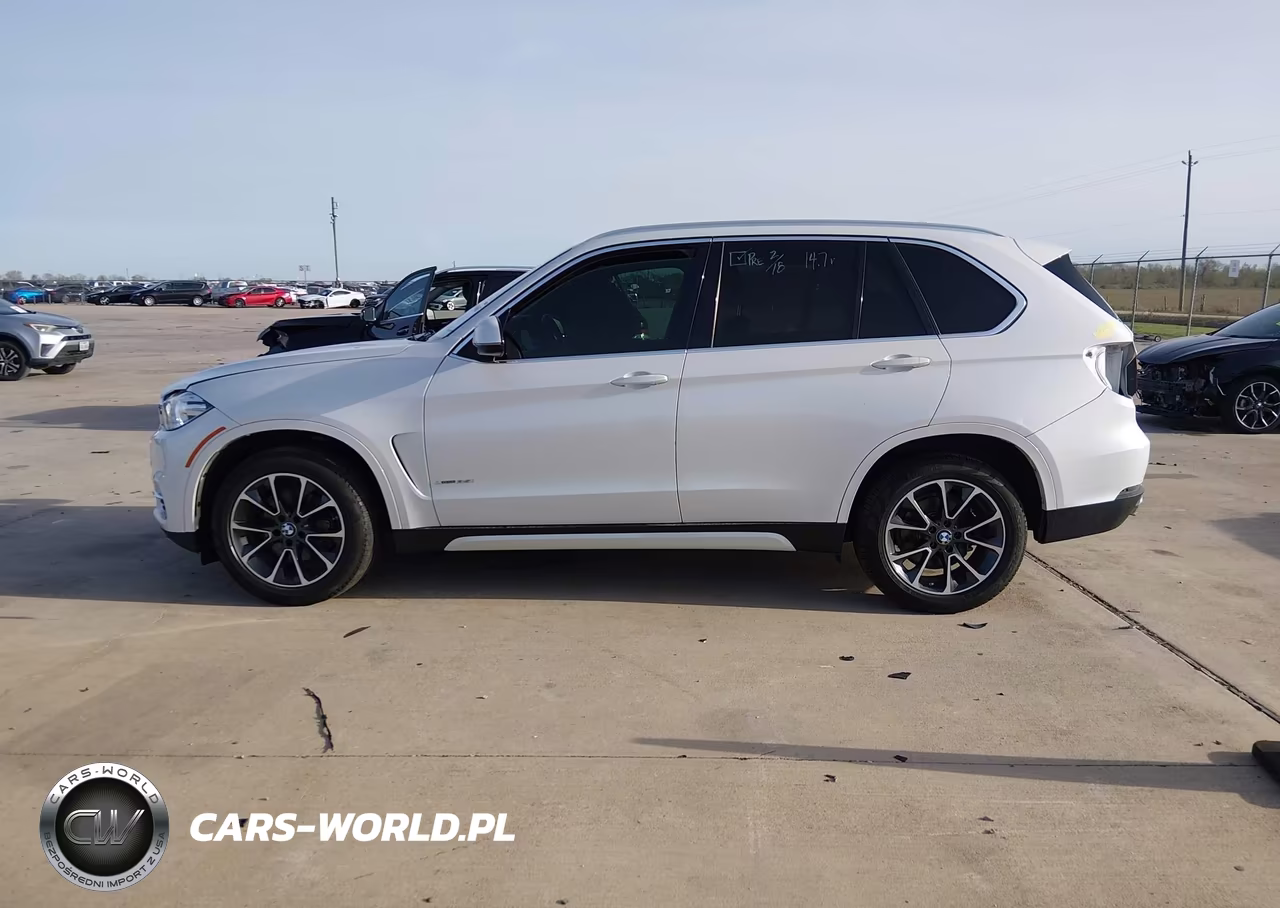 2017 BMW X5 xDrive35I VIN:5UXKR0C51H0V67043 - 14