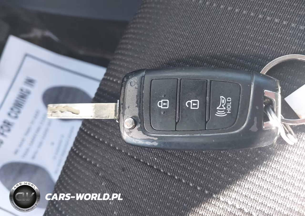 2021 Hyundai Venue Se VIN:KMHRB8A36MU068127 - 11