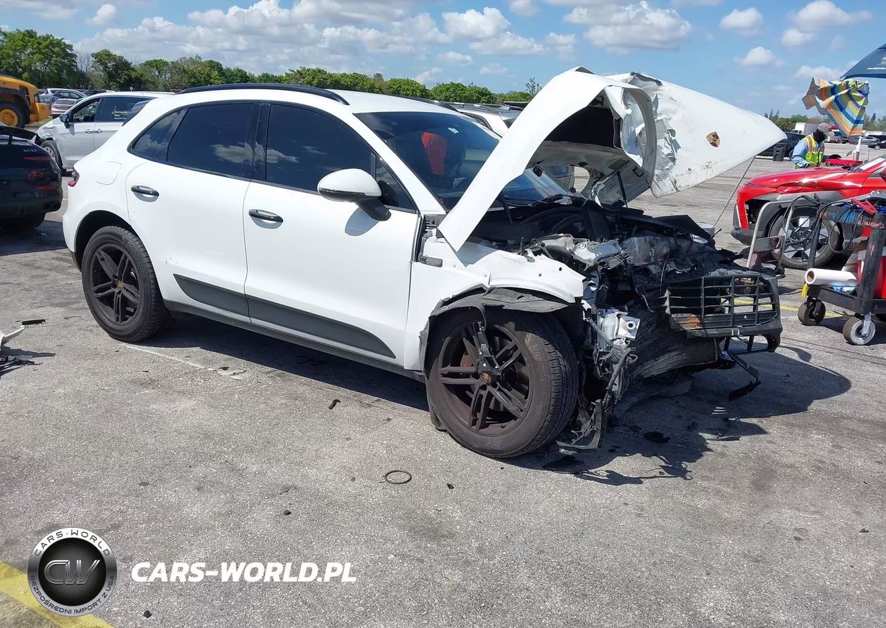 2017 Porsche Macan