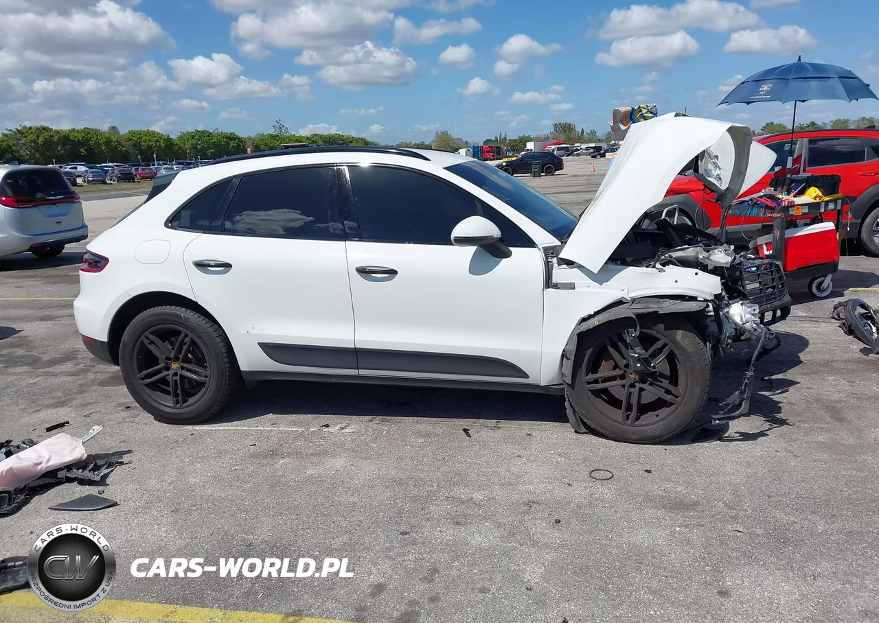 2017 Porsche Macan VIN:WP1AA2A59HLB80417 - 13