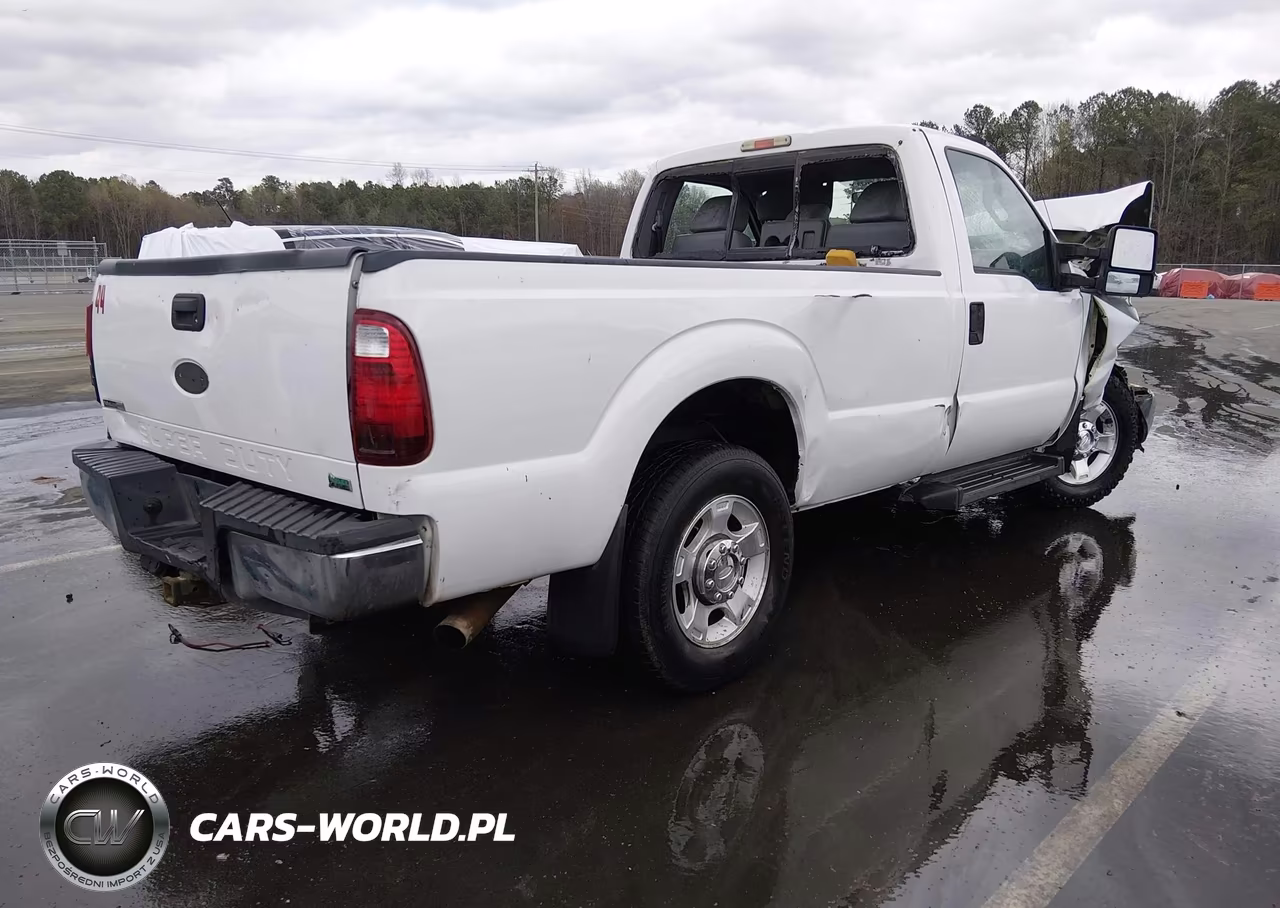 2012 Ford F250 Super Duty VIN:1FTBF2A67CEC50378 - 4