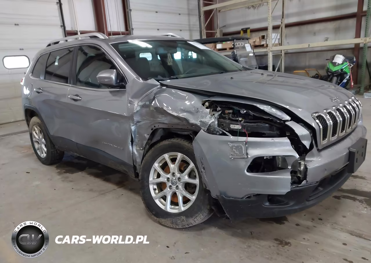 2016 Jeep Cherokee Latitude – zdjęcie 1 z 17