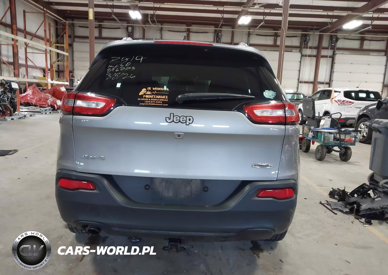 2016 Jeep Cherokee Latitude VIN:1C4PJMCB0GW117519 - 17