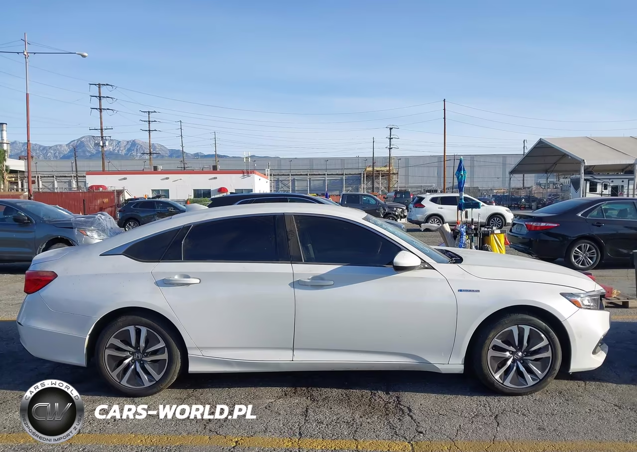 2022 Honda Accord Hybrid VIN:1HGCV3F13NA004255 - 14