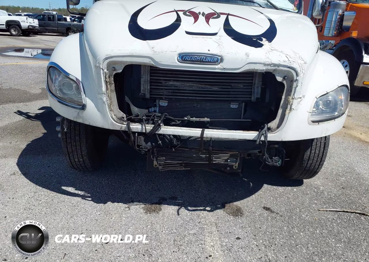 2005 Freightliner Sport Chassis 106 VIN:1FVAFCDD85HU50624 - 11