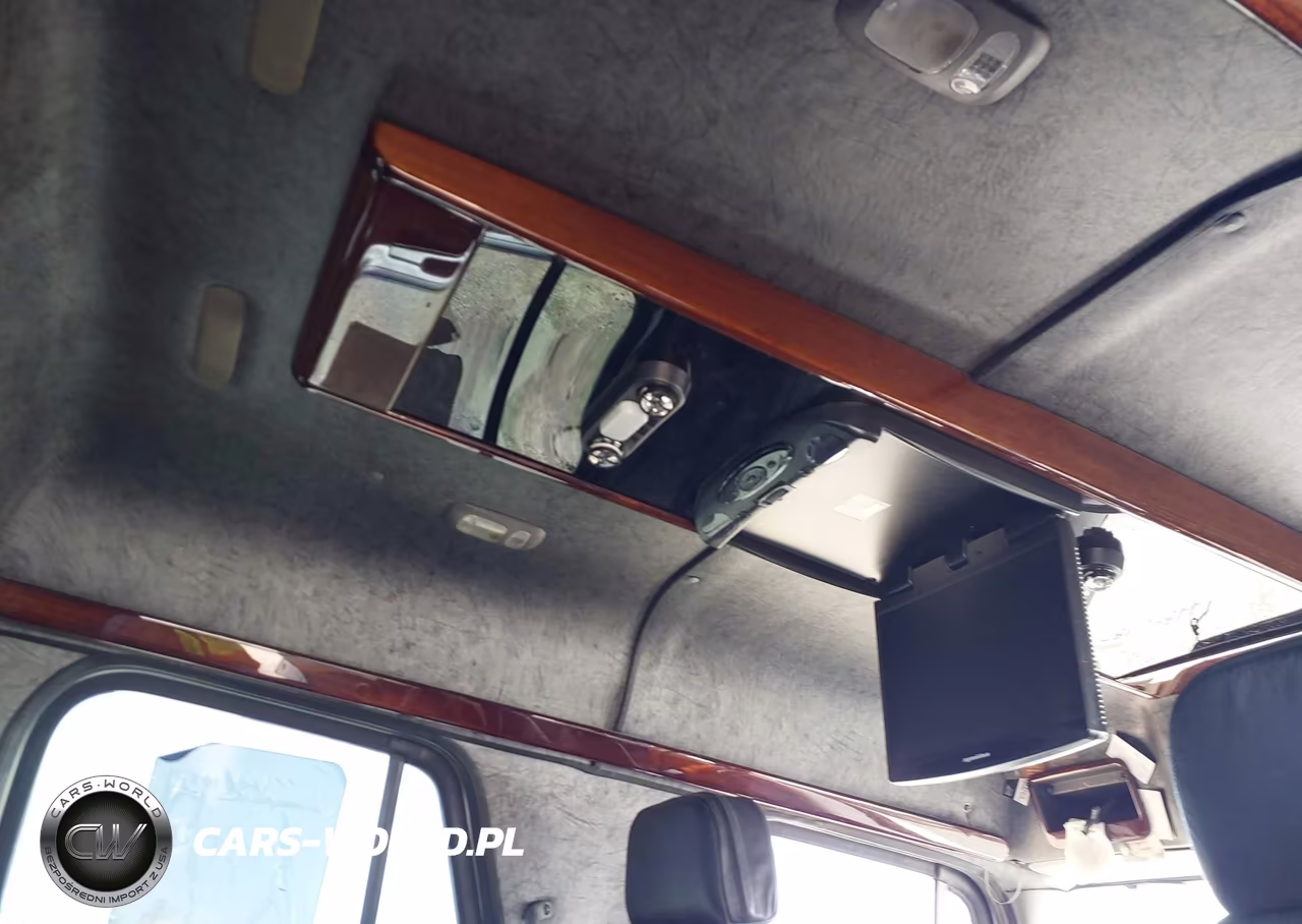 2005 Freightliner Sport Chassis 106 VIN:1FVAFCDD85HU50624 - 15