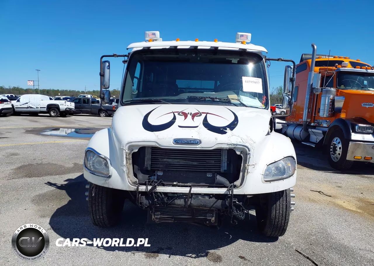 2005 Freightliner Sport Chassis 106 VIN:1FVAFCDD85HU50624 - 16