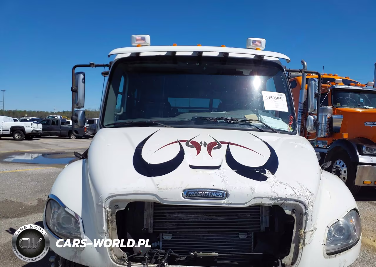 2005 Freightliner Sport Chassis 106 VIN:1FVAFCDD85HU50624 - 9