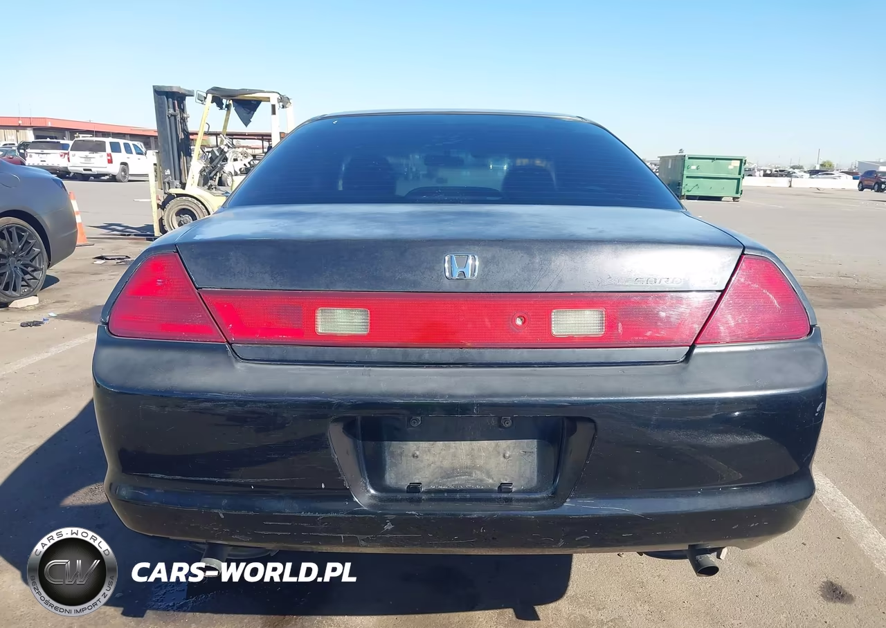 2000 Honda Accord 3.0 Ex VIN:1HGCG2252YA000926 - 17