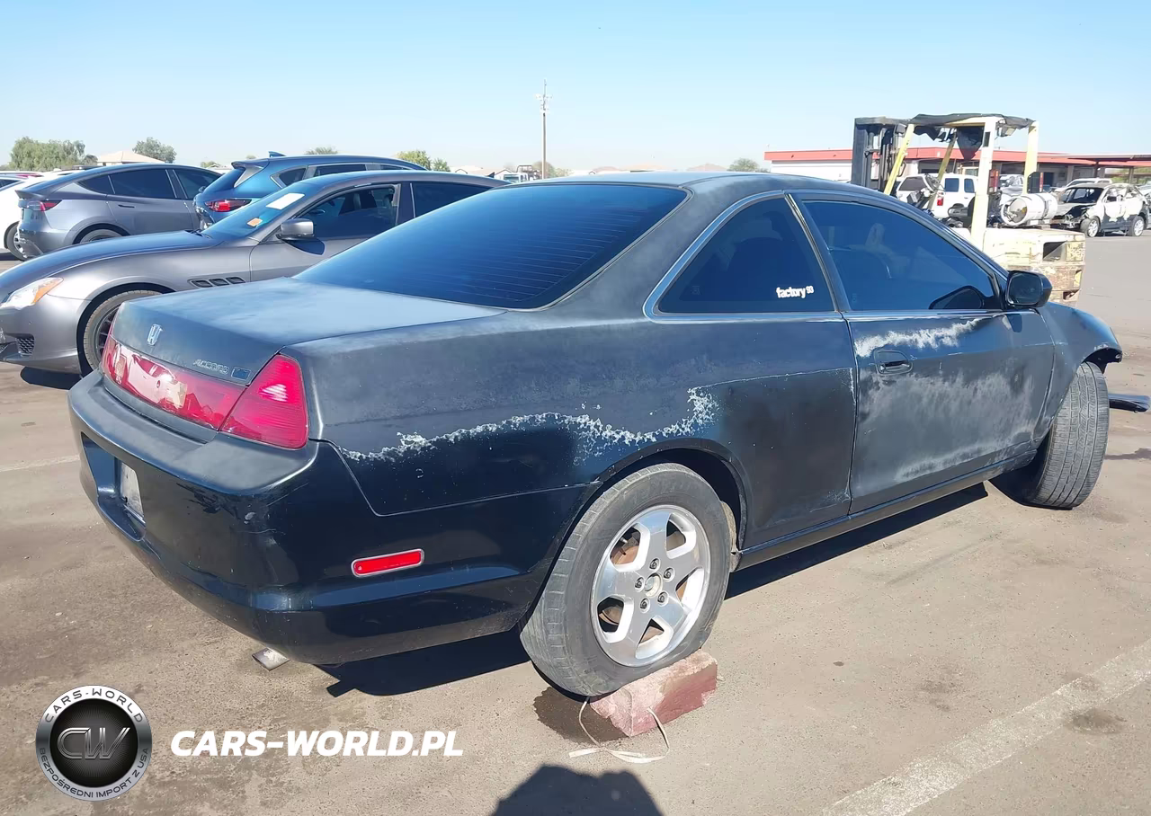 2000 Honda Accord 3.0 Ex VIN:1HGCG2252YA000926 - 4