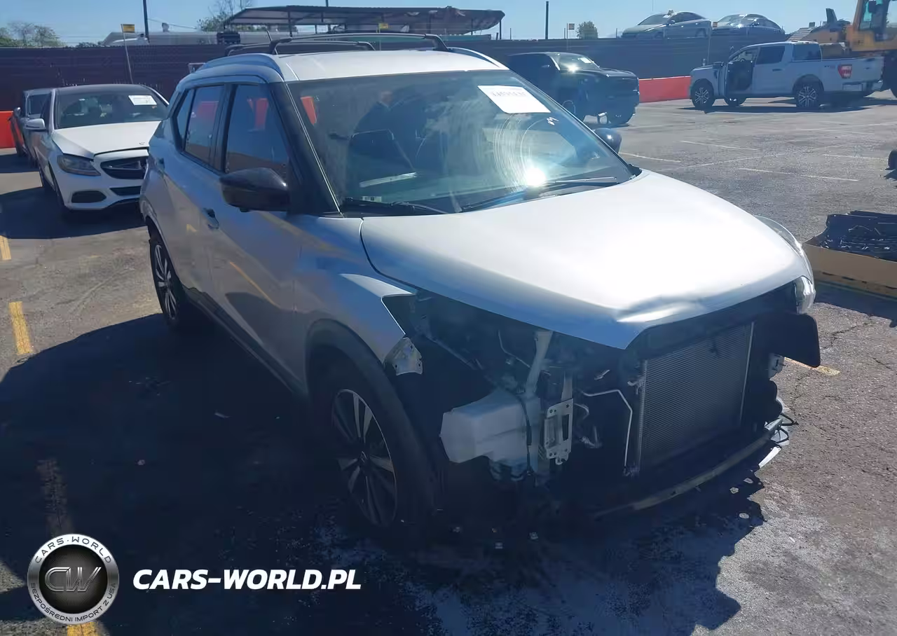 2019 Nissan Kicks Sr