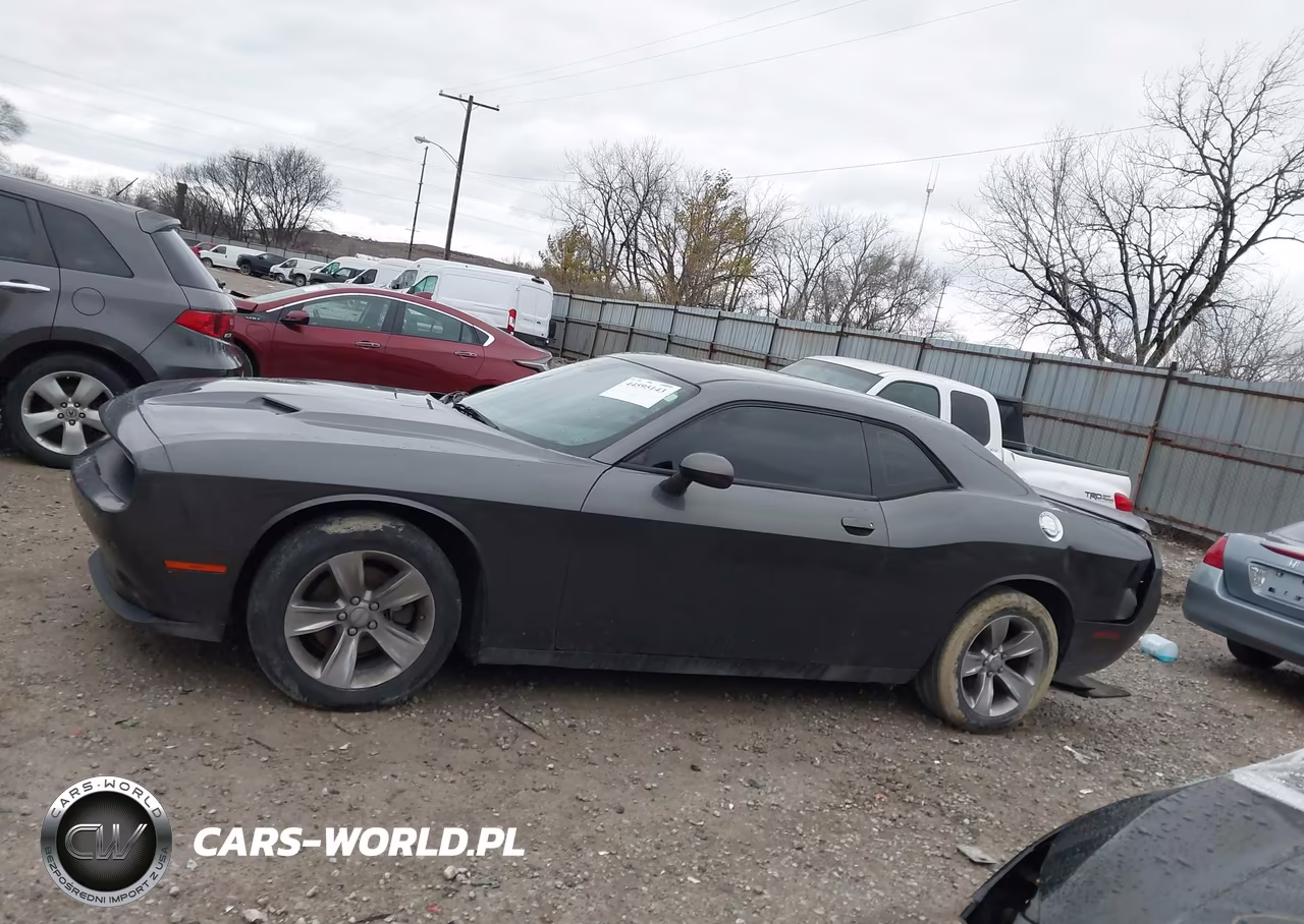 2018 Dodge Challenger Sxt VIN:2C3CDZAG6JH128536 - 14