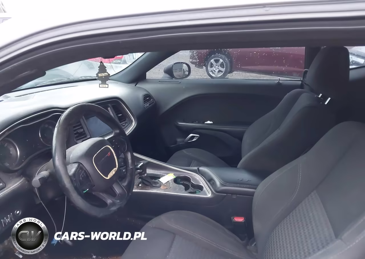 2018 Dodge Challenger Sxt VIN:2C3CDZAG6JH128536 - 5