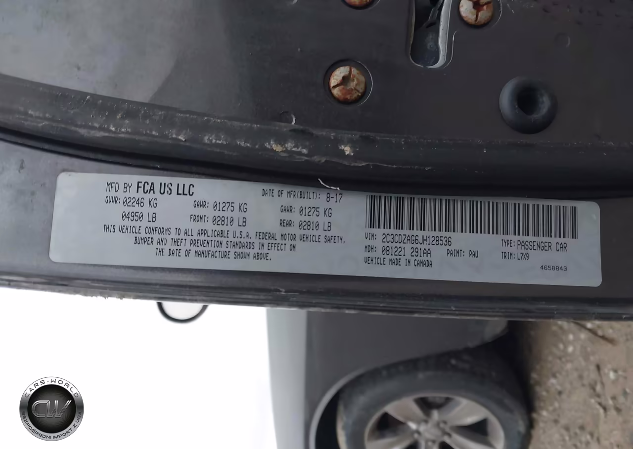 2018 Dodge Challenger Sxt VIN:2C3CDZAG6JH128536 - 9