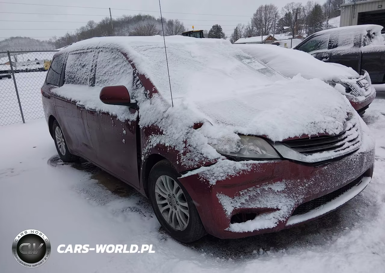 2013 Toyota Sienna Xle V6 8 Passenger – zdjęcie 1 z 18
