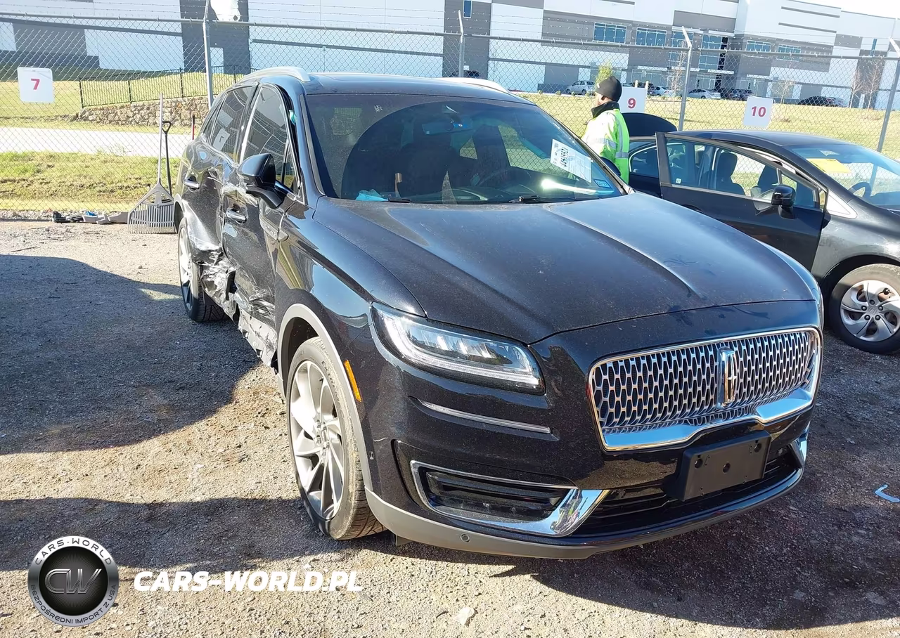 2019 Lincoln Nautilus Reserve