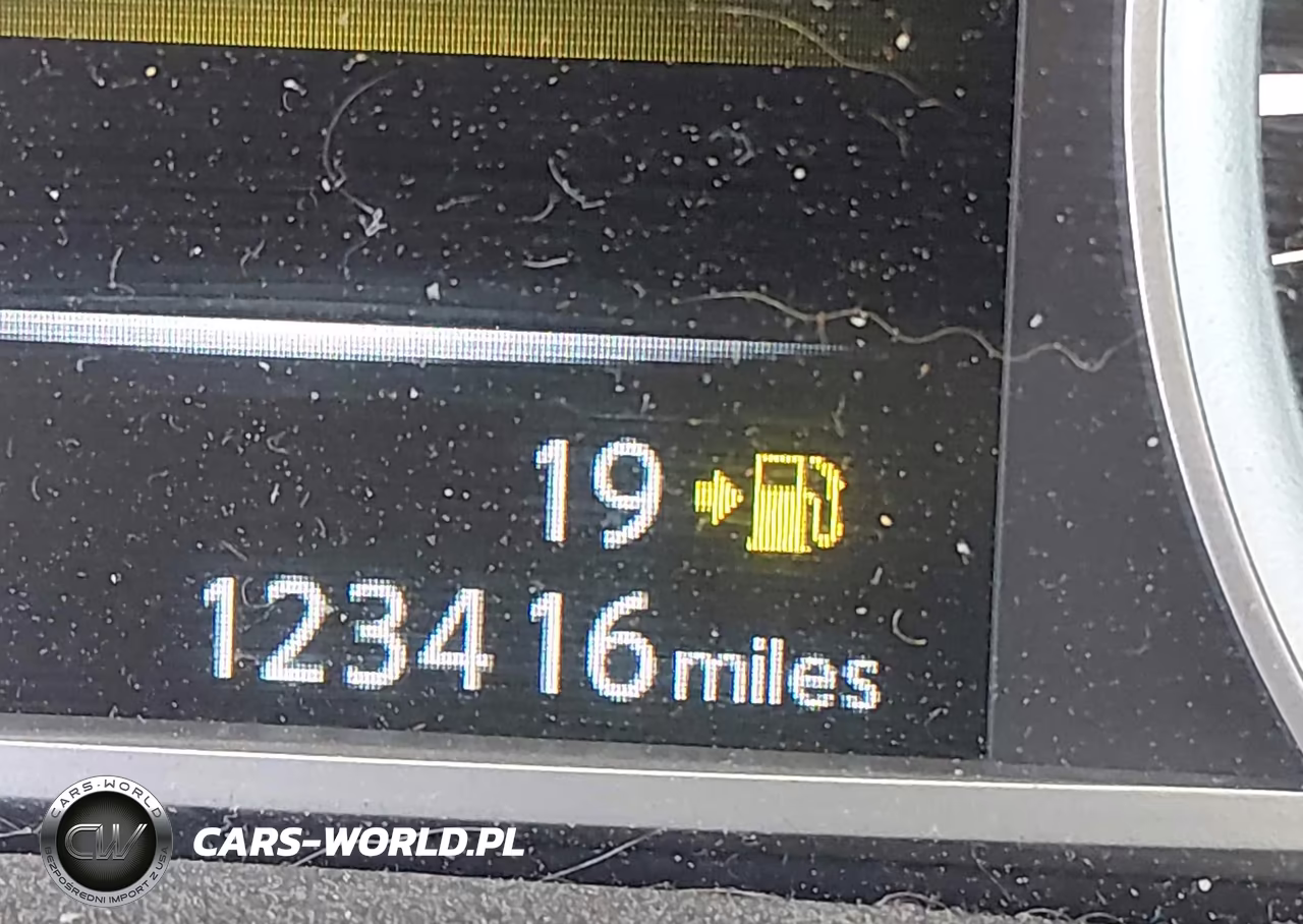 2017 Nissan Sentra Sr Turbo VIN:3N1CB7APXHY255285 - 16