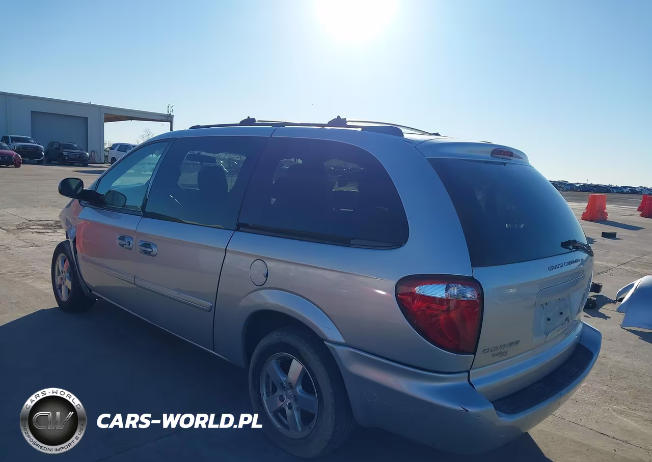 2005 Dodge Grand Caravan Sxt VIN:2D4GP44L65R476629 - 3