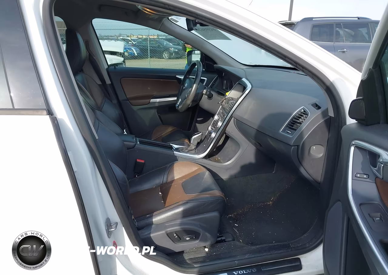2017 Volvo Xc60 T5 VIN:YV440MDJ3H2195827 - 5