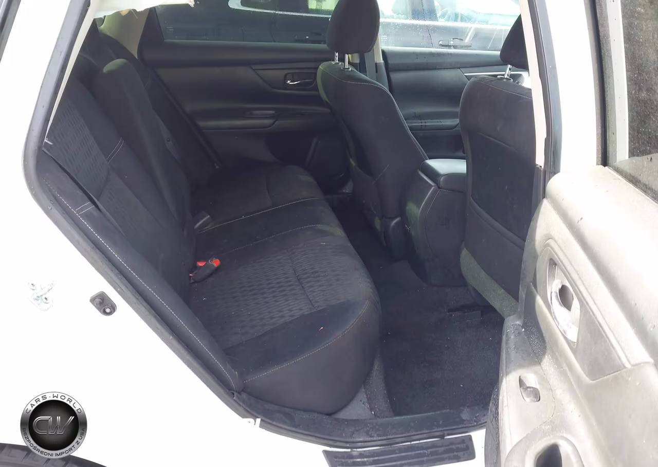 2018 Nissan Altima 2.5 S VIN:1N4AL3AP2JC243582 - 8