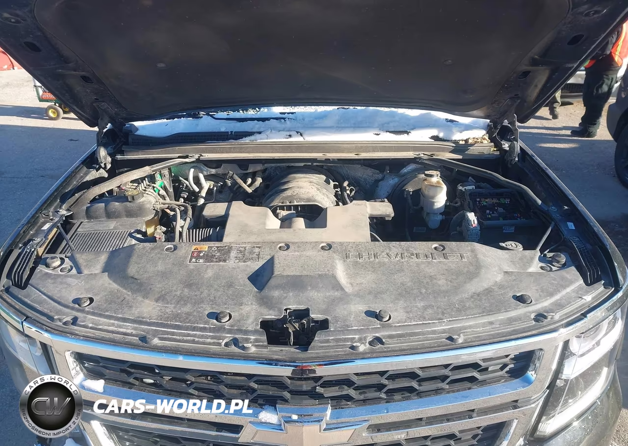 2015 Chevrolet Tahoe Ltz VIN:1GNSKCKC1FR653802 - 10