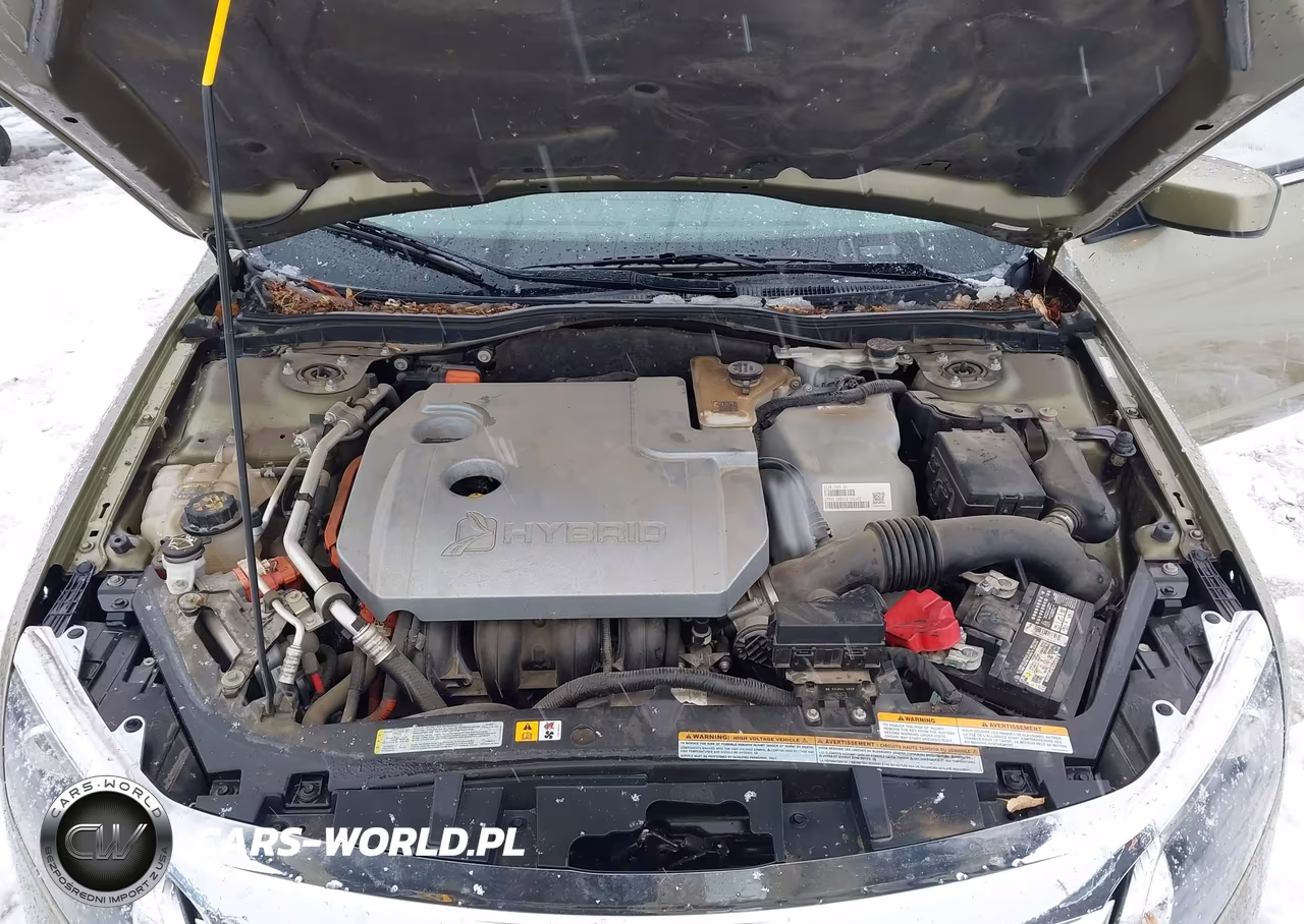2012 Ford Fusion Hybrid VIN:3FADP0L30CR367509 - 10