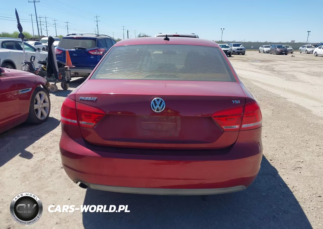 2015 Volkswagen Passat 1.8T Wolfsburg Edition VIN:1VWAT7A34FC020236 - 17