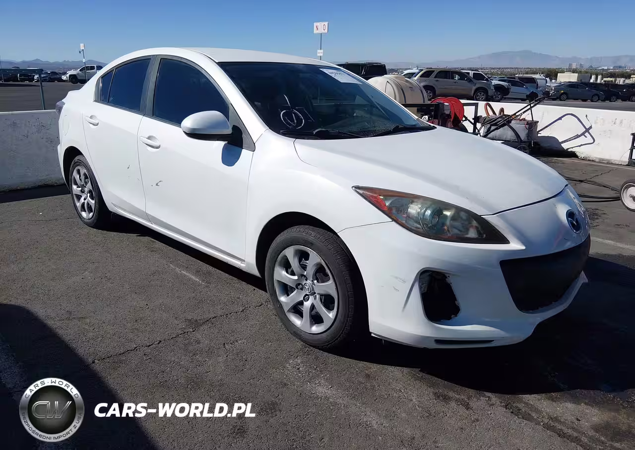 2013 Mazda 3 I