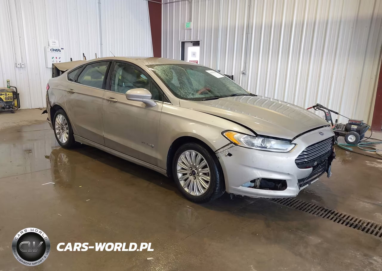 2015 Ford Fusion Hybrid Se – zdjęcie 1 z 13