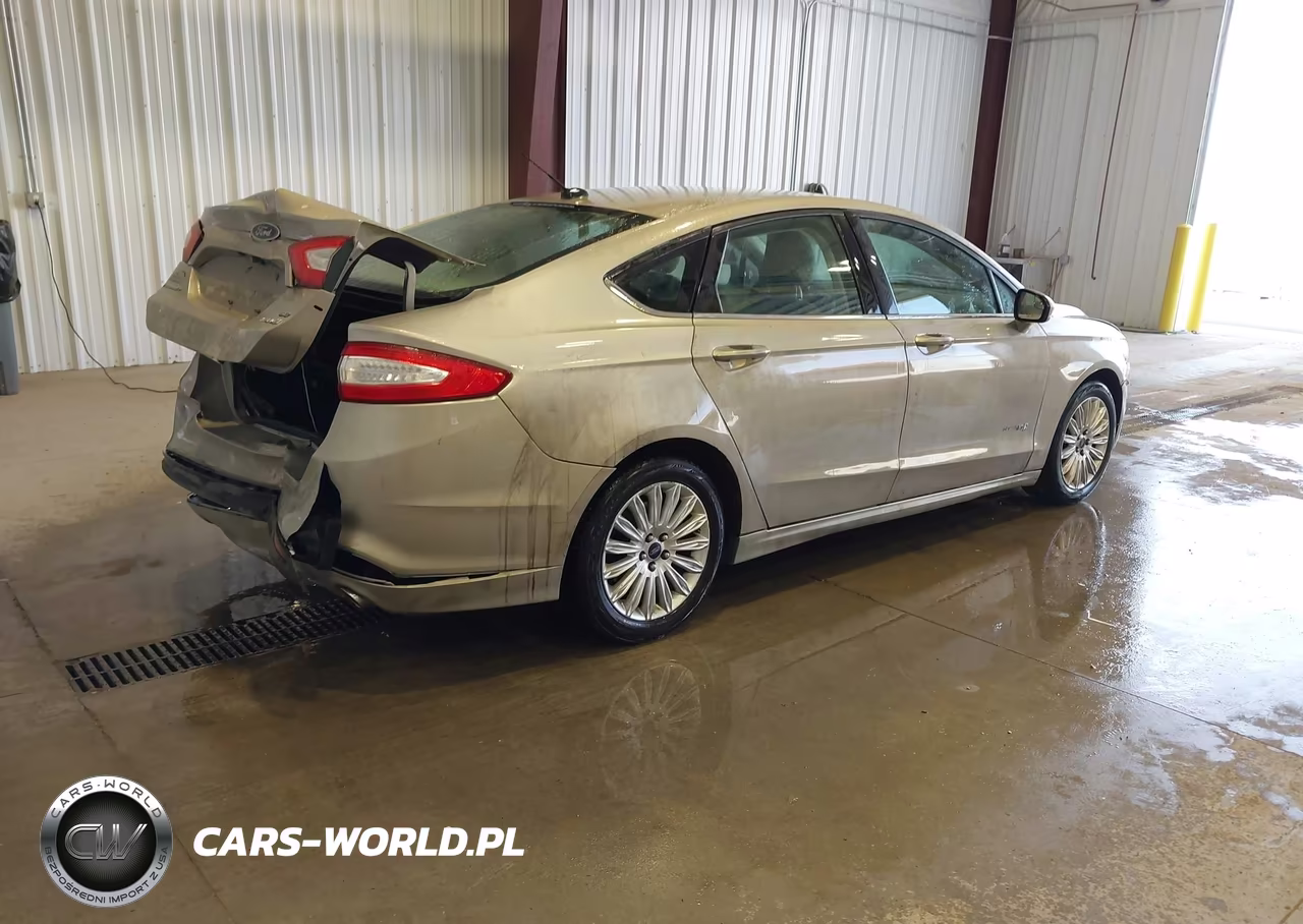 2015 Ford Fusion Hybrid Se VIN:3FA6P0LU3FR306788 - 4