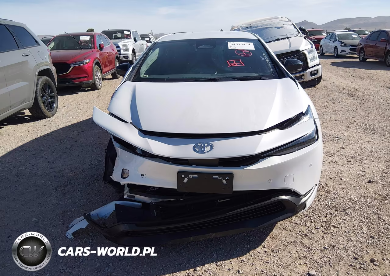 2026 Toyota Prius Le VIN:JTDACAAU5T3070700 - 12