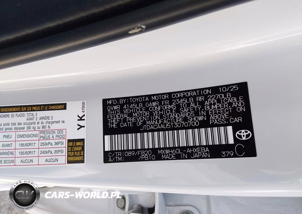 2026 Toyota Prius Le VIN:JTDACAAU5T3070700 - 9