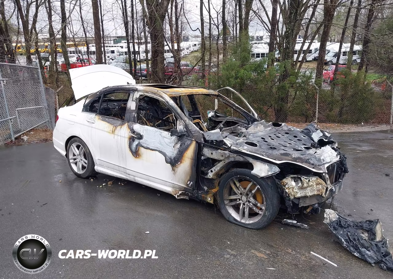 2013 Mercedes-Benz C 300 Sport 4Matic