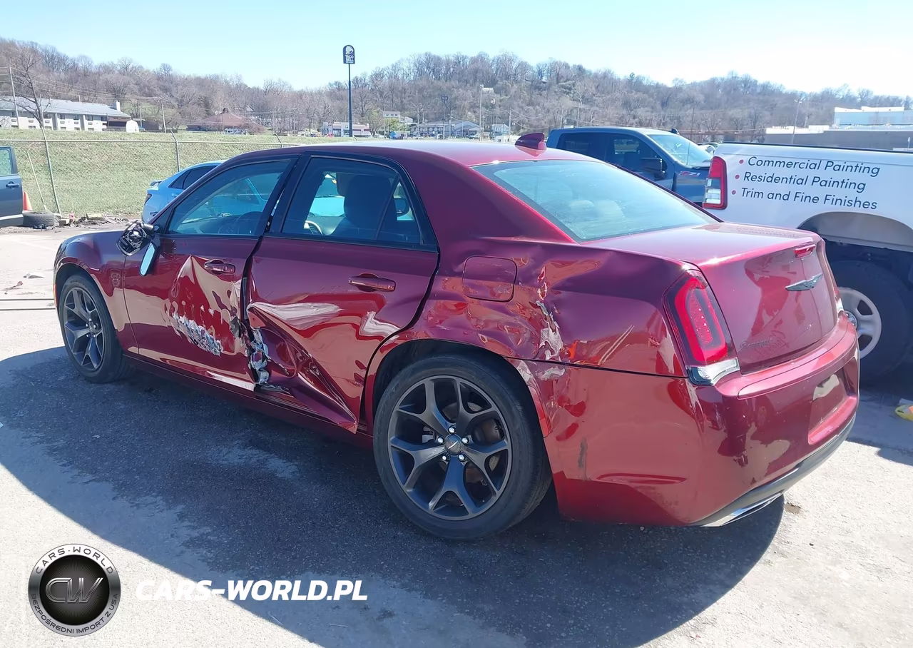 2021 Chrysler 300 Touring VIN:2C3CCAAG6MH562979 - 3