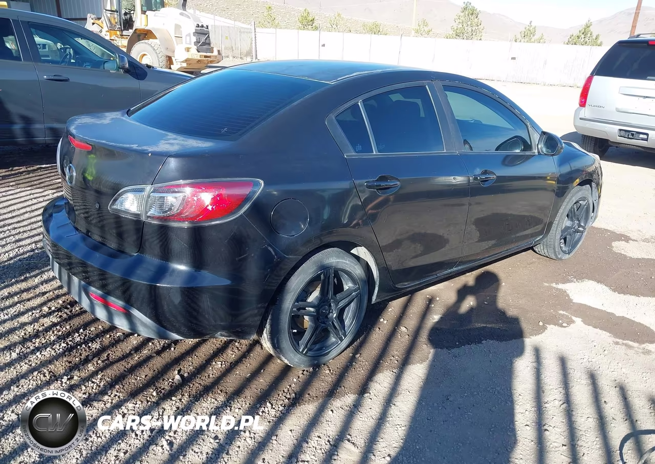 2011 Mazda Mazda3 I Sport VIN:JM1BL1UG5B1363341 - 4
