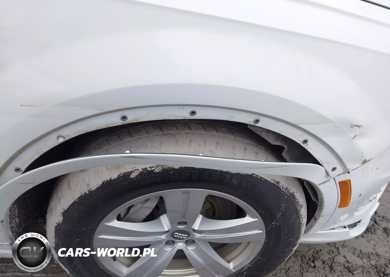 2019 Audi Q7 45 Premium VIN:WA1LHAF77KD027623 - 12